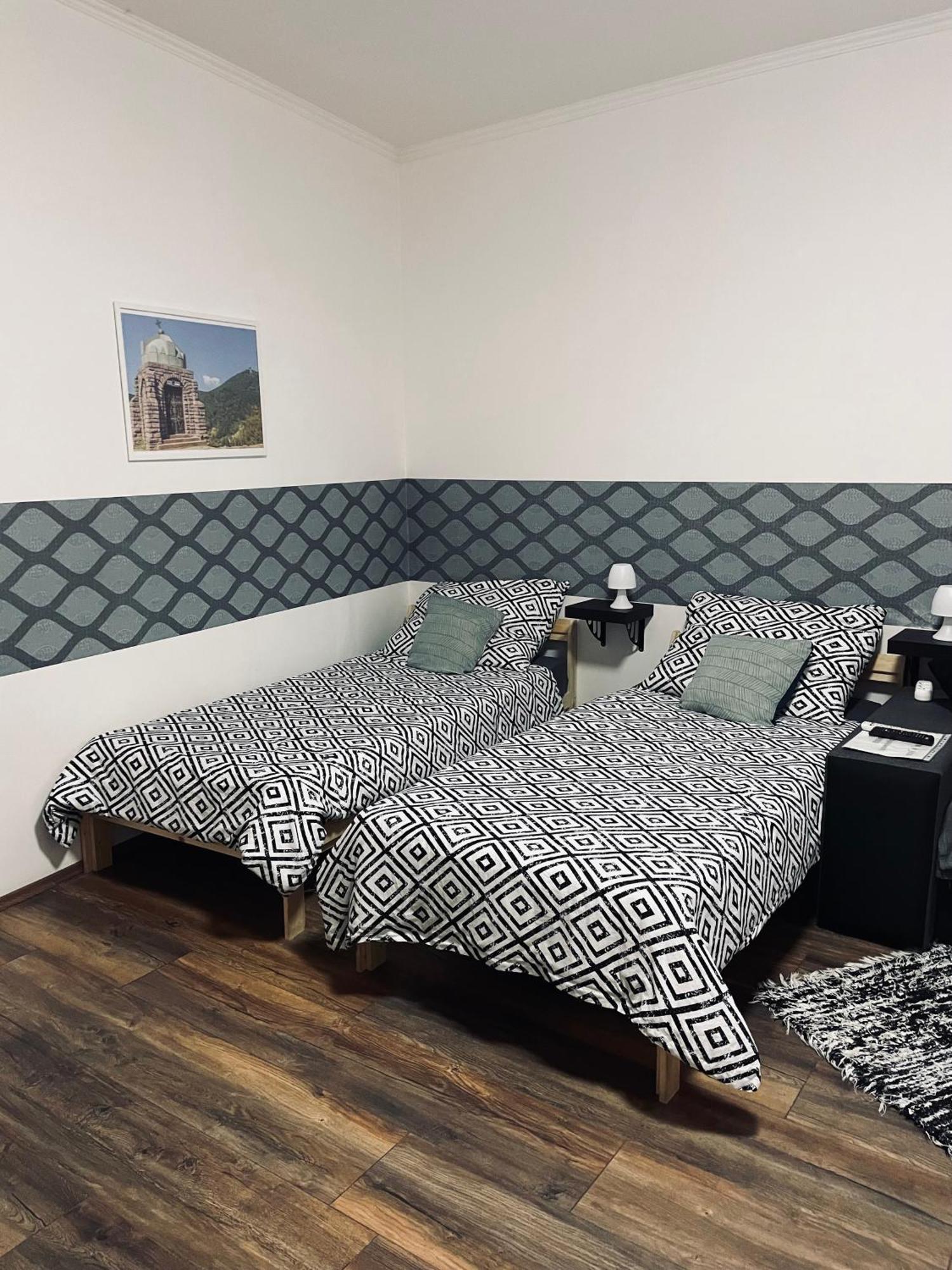 Hotel Mazli Vendeghaz Sátoraljaújhely Zewnętrze zdjęcie