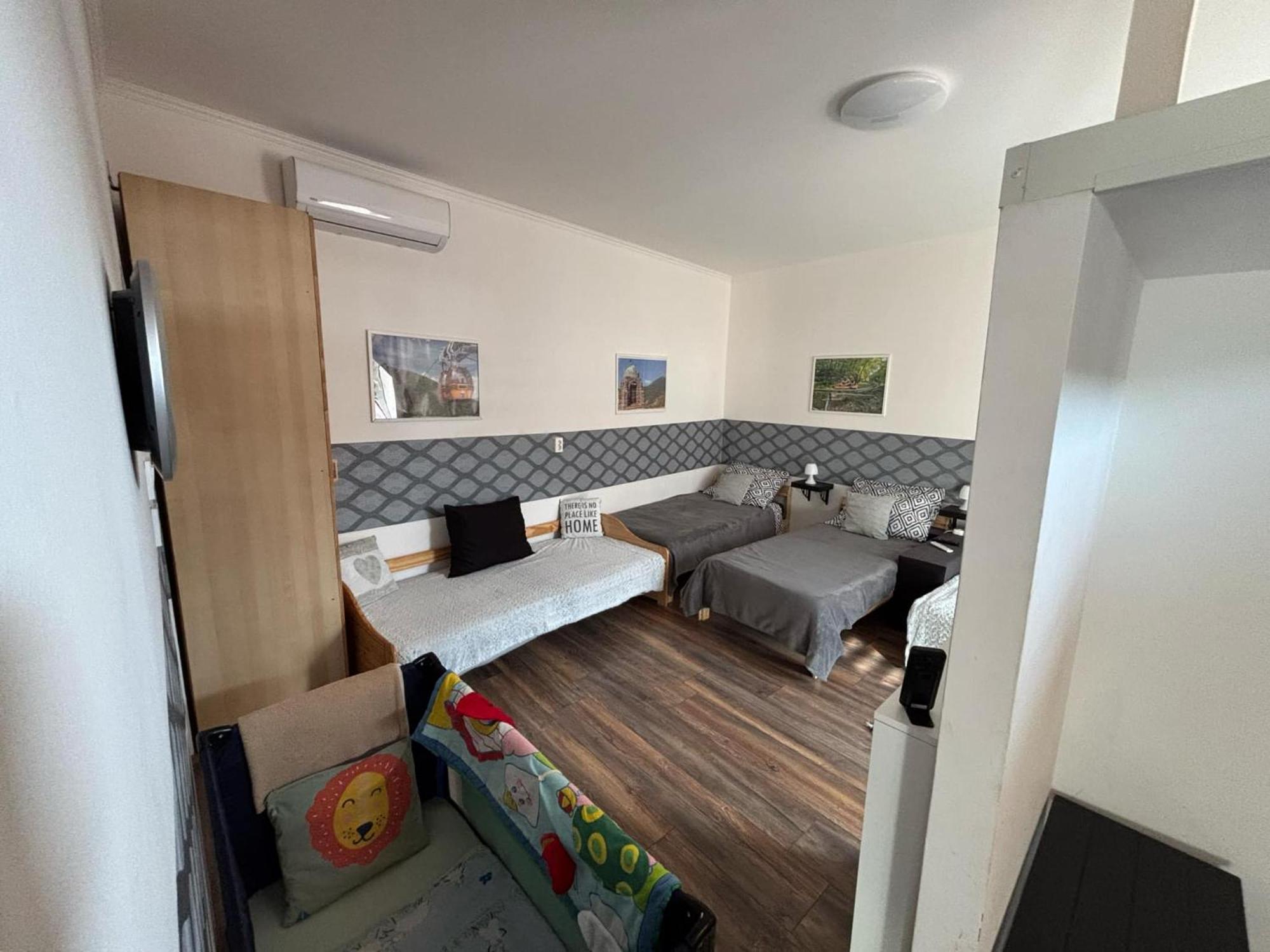 Hotel Mazli Vendeghaz Sátoraljaújhely Zewnętrze zdjęcie